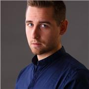 Professeur d'informatique avancée et de fondements de mathématiques